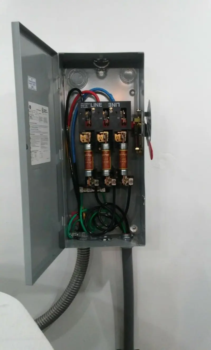 Three-phase disconnect switch installed for Electrical Wiring & Rewiring in Spring